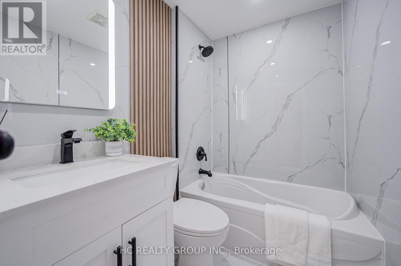 64 Wales Avenue, Toronto, Ontario M5T 1J4 - Photo 17 - C13725712
