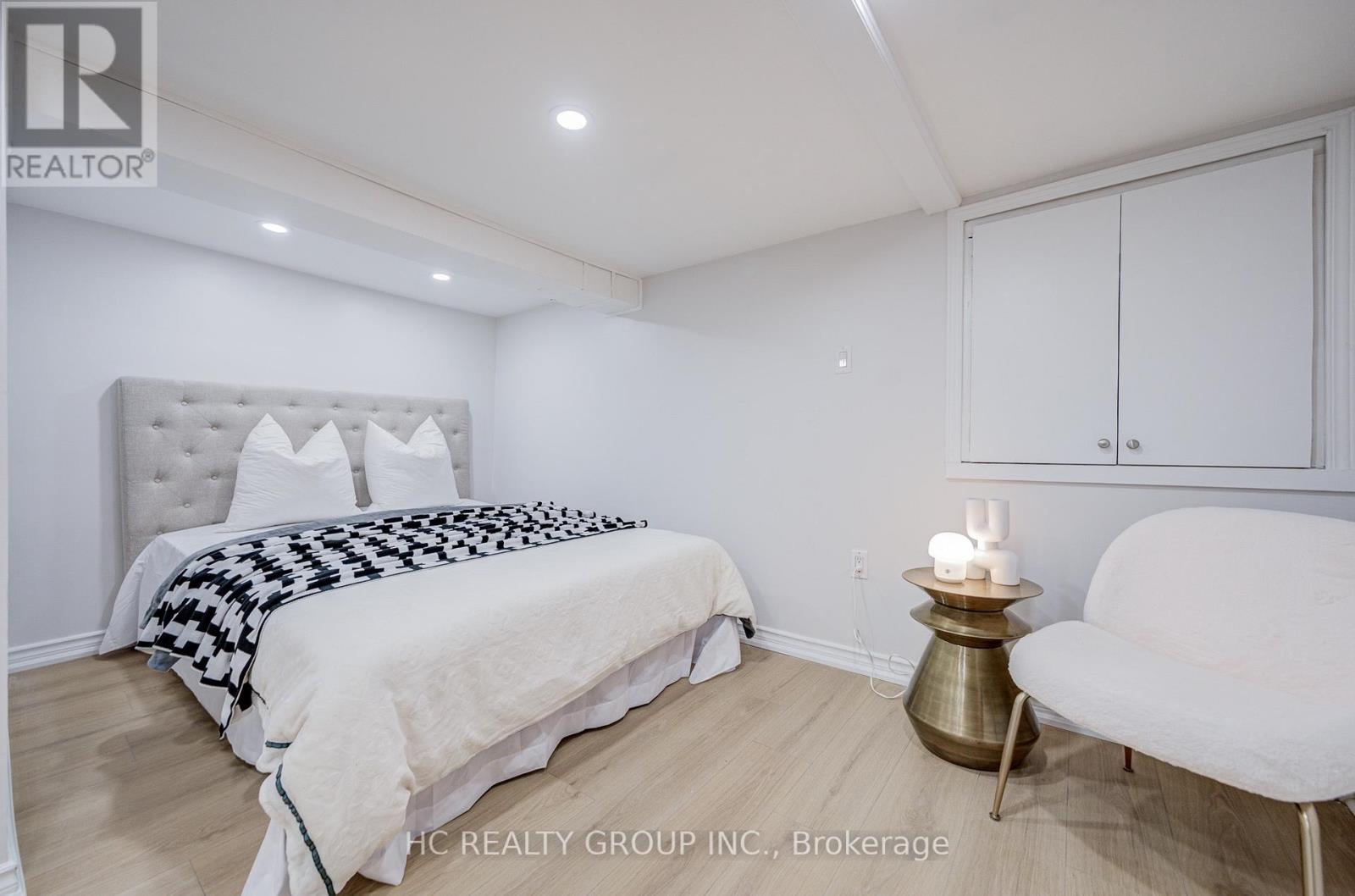 64 Wales Avenue, Toronto, Ontario M5T 1J4 - Photo 29 - C13725712