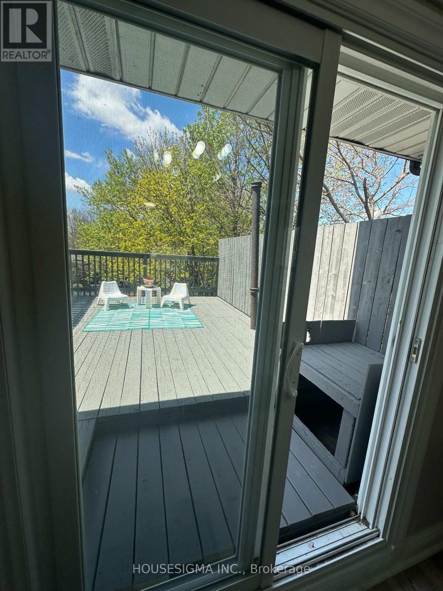256 Woodbine Avenue, Toronto, Ontario  M4L 3P2 - Photo 24 - E13725718