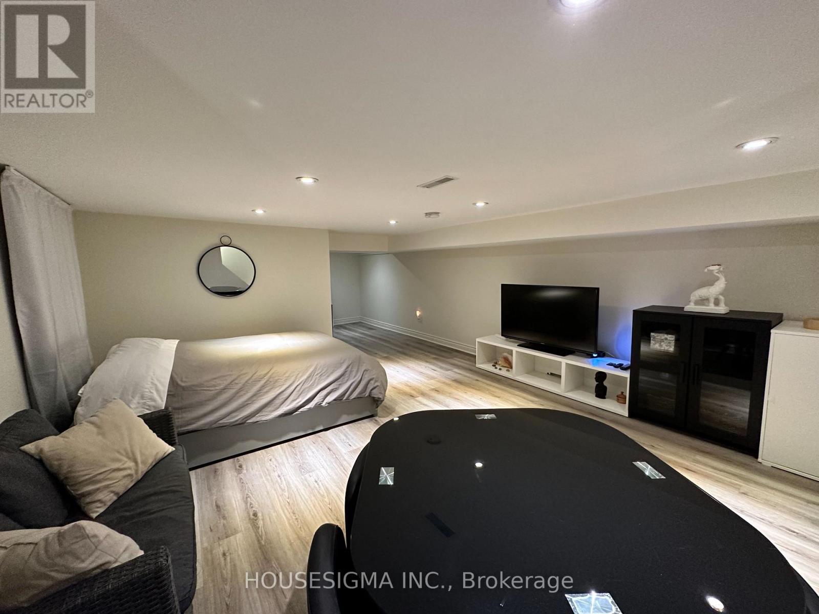 256 Woodbine Avenue, Toronto, Ontario  M4L 3P2 - Photo 46 - E13725718