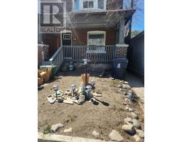256 WOODBINE AVENUE, Toronto, Ontario