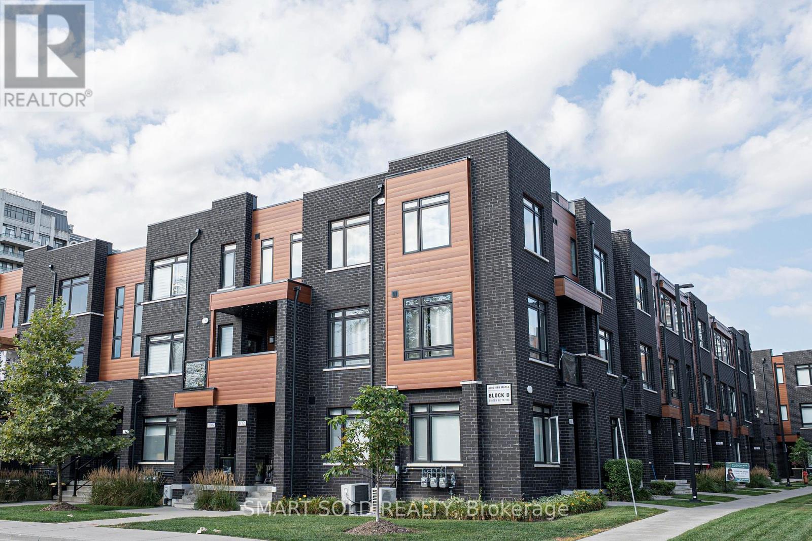 105 - 370D RED MAPLE ROAD, Richmond Hill, Ontario