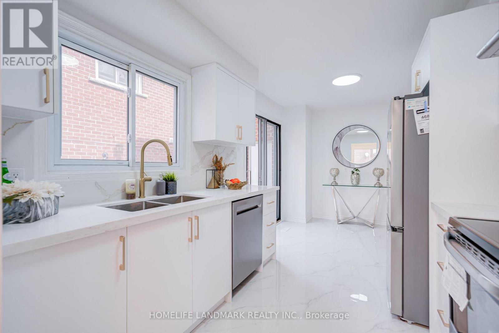 20 Barolo Road, Toronto, Ontario  M9V 5B1 - Photo 17 - W13725714