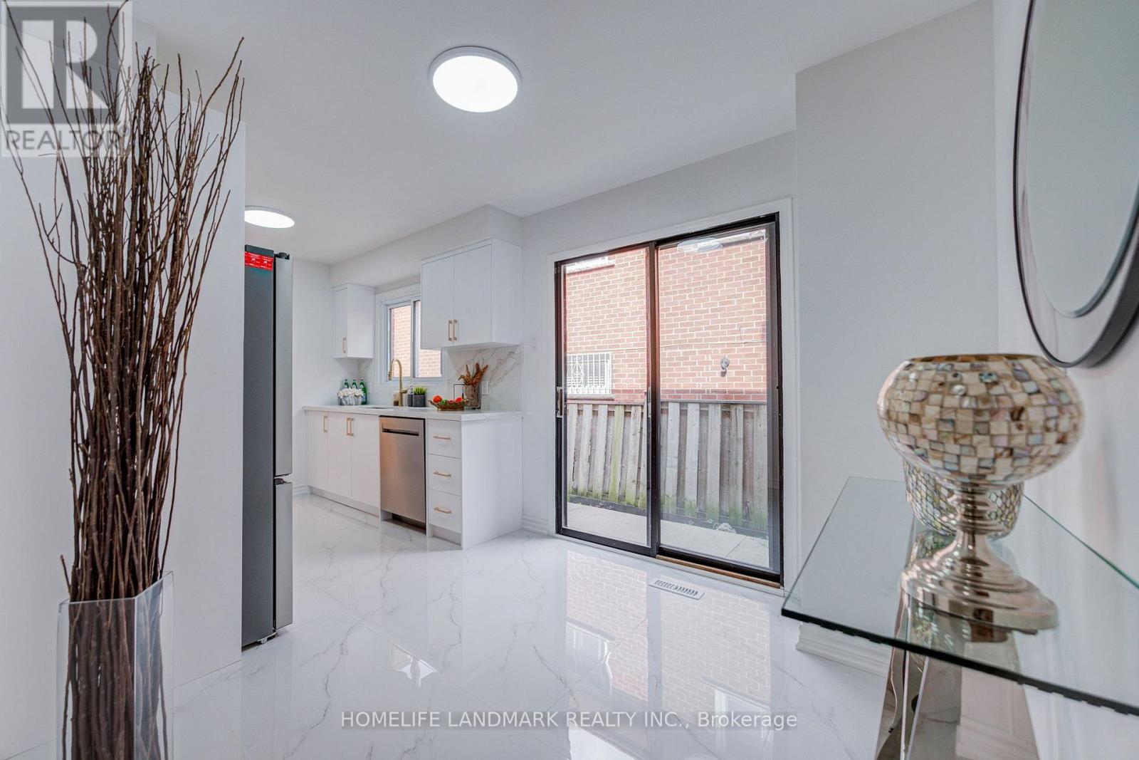 20 Barolo Road, Toronto, Ontario  M9V 5B1 - Photo 24 - W13725714