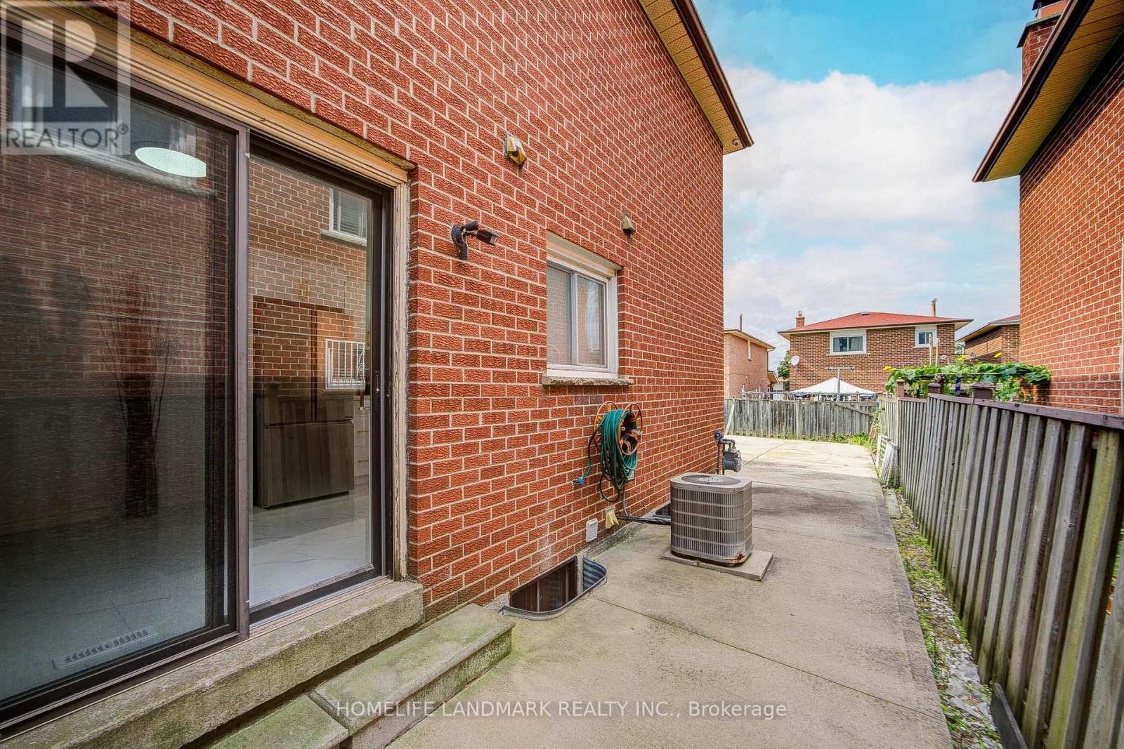 20 Barolo Road, Toronto, Ontario  M9V 5B1 - Photo 46 - W13725714