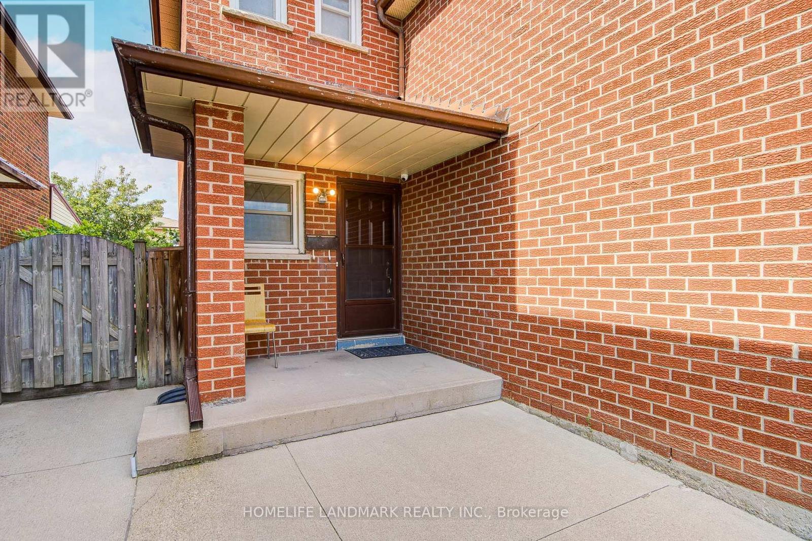 20 Barolo Road, Toronto, Ontario  M9V 5B1 - Photo 5 - W13725714