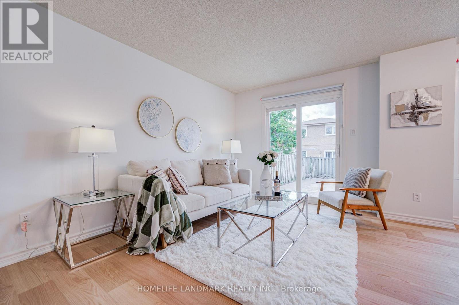 20 Barolo Road, Toronto, Ontario  M9V 5B1 - Photo 7 - W13725714