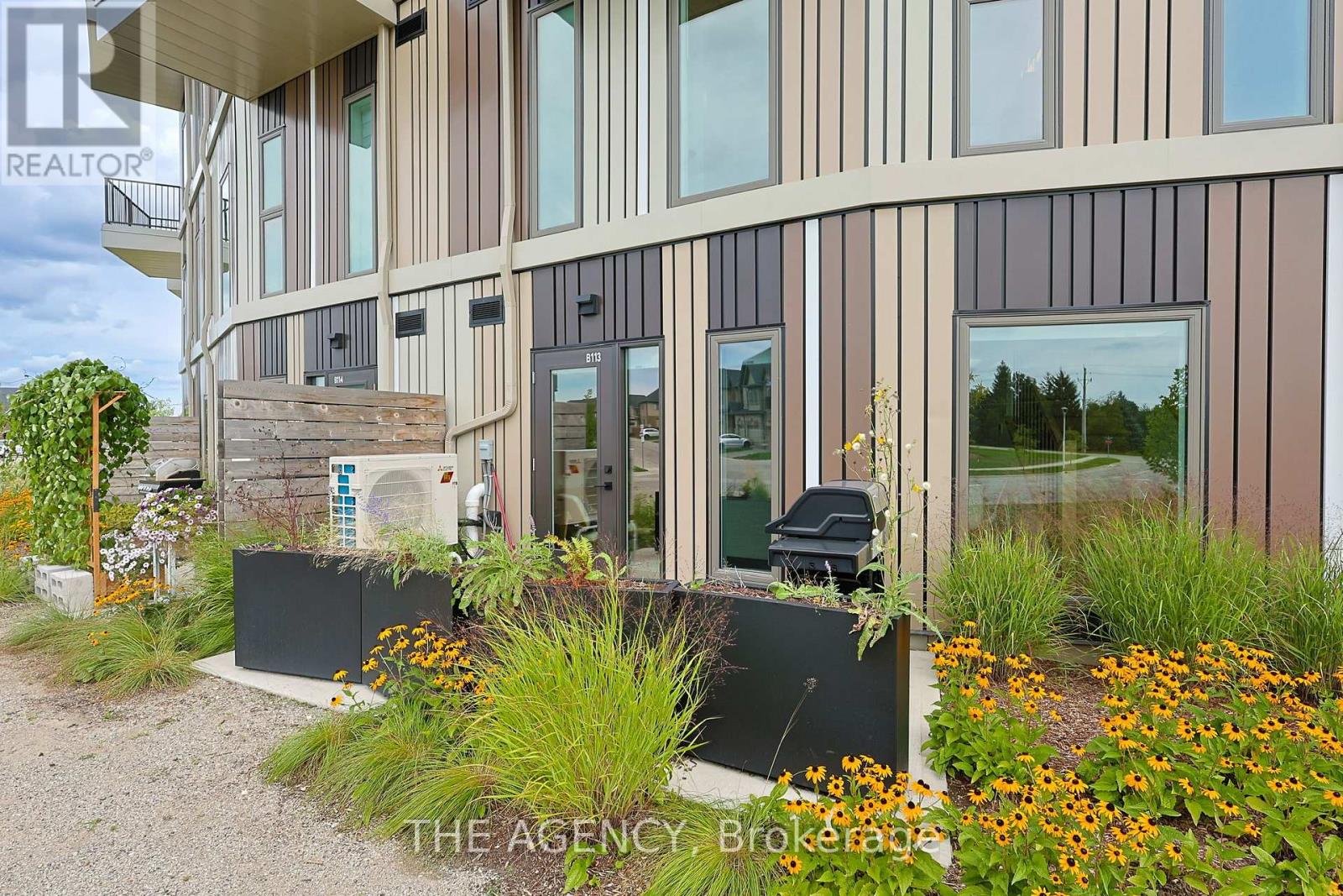 B113 - 2082 Lumen Drive, London South, Ontario  N6K 0L3 - Photo 2 - X13725716
