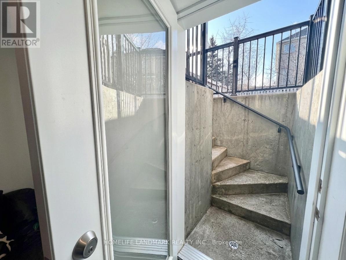 18 Fountain Court, Richmond Hill, Ontario  L4S 2K4 - Photo 14 - N13725736