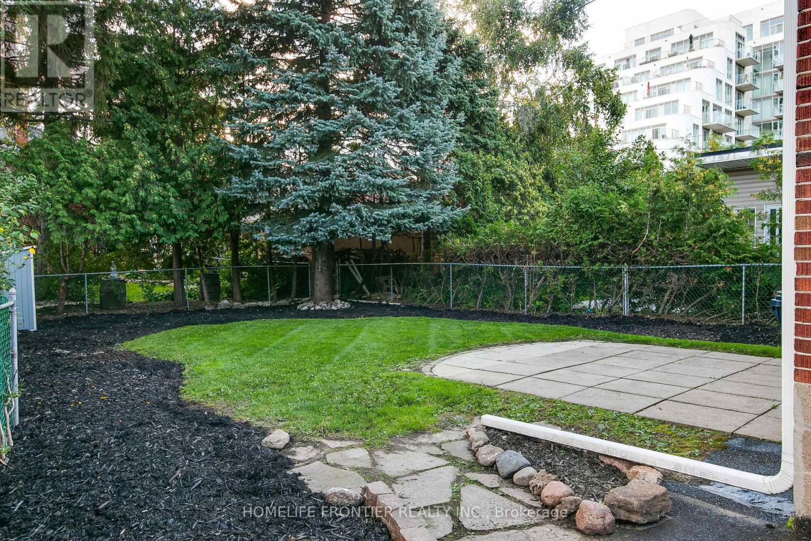 132 Wesley Street, Toronto, Ontario  M8Y 2X1 - Photo 20 - W13725732