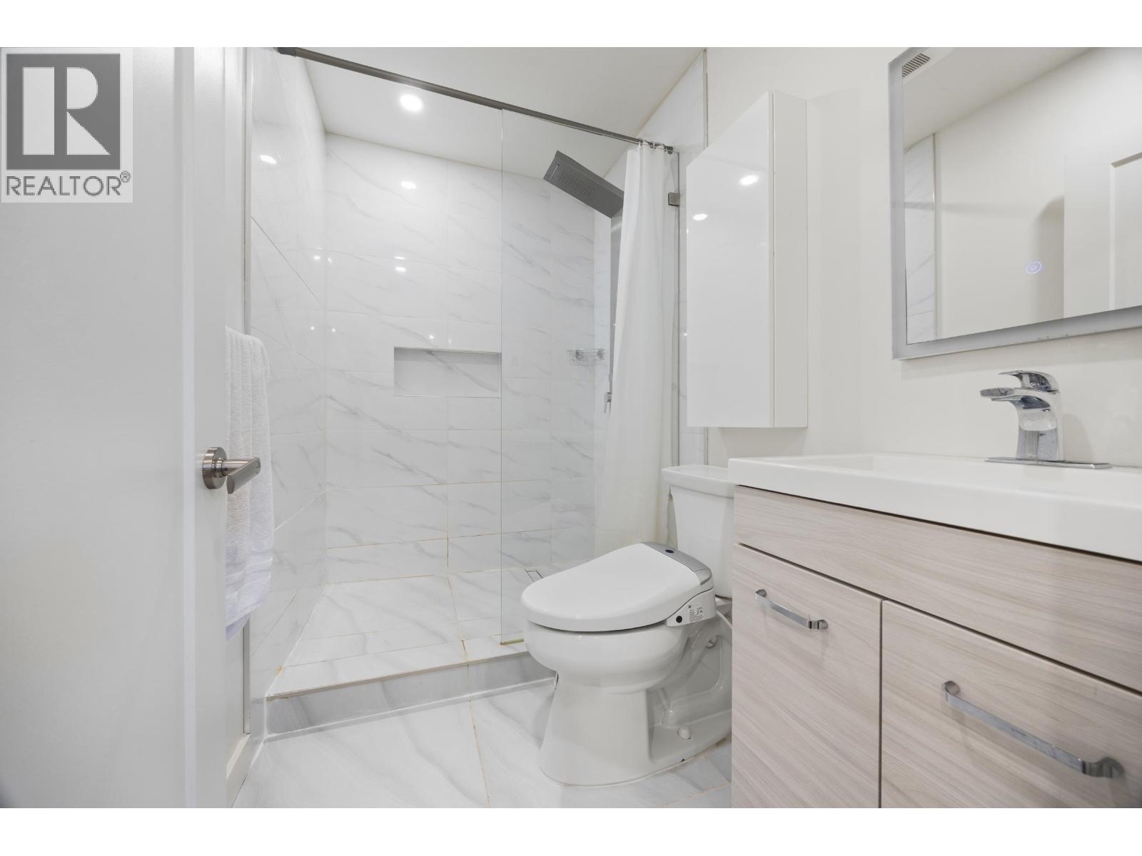 8085 10th Avenue, Burnaby, British Columbia  V3N 2S4 - Photo 35 - R3158409
