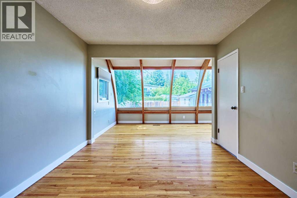 4820 49 Avenue NW, Calgary, Alberta  T3B 1E2 - Photo 25 - A2340597