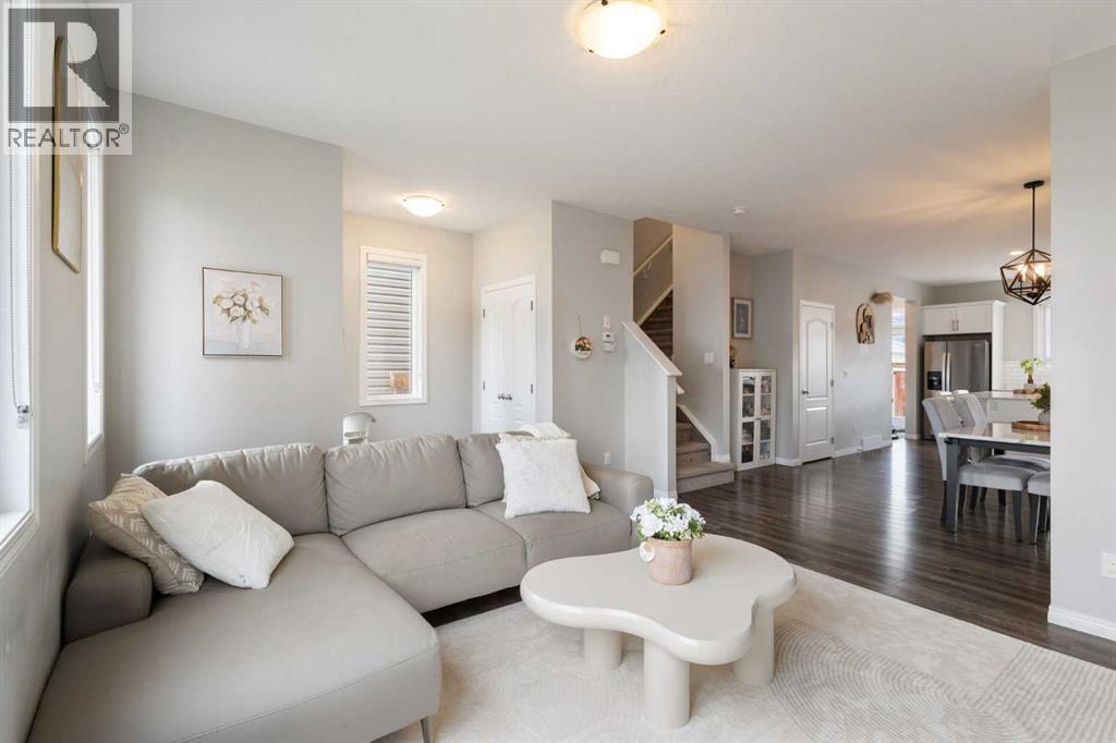 28 Seton Terrace SE, Calgary, Alberta  T3M 2W1 - Photo 3 - A2337597