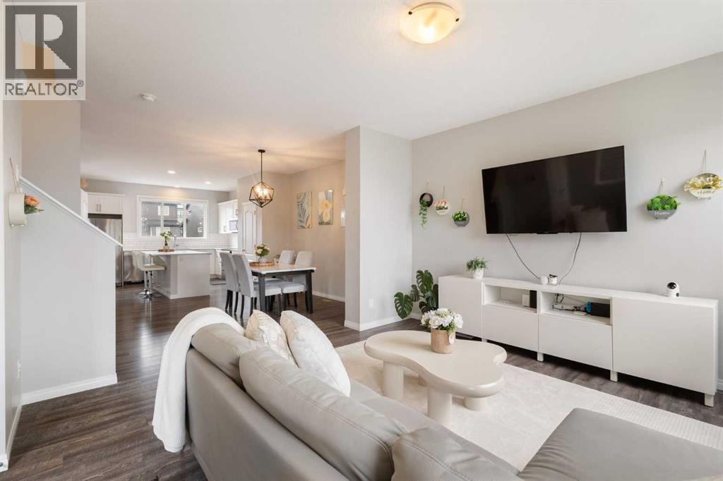 28 Seton Terrace SE, Calgary, Alberta  T3M 2W1 - Photo 5 - A2337597