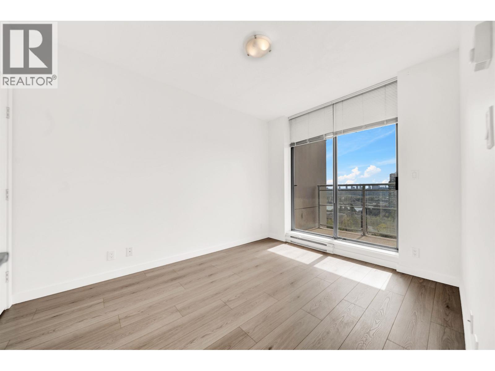1005 280 Ross Drive, New Westminster, British Columbia  V3L 0C2 - Photo 13 - R3159116