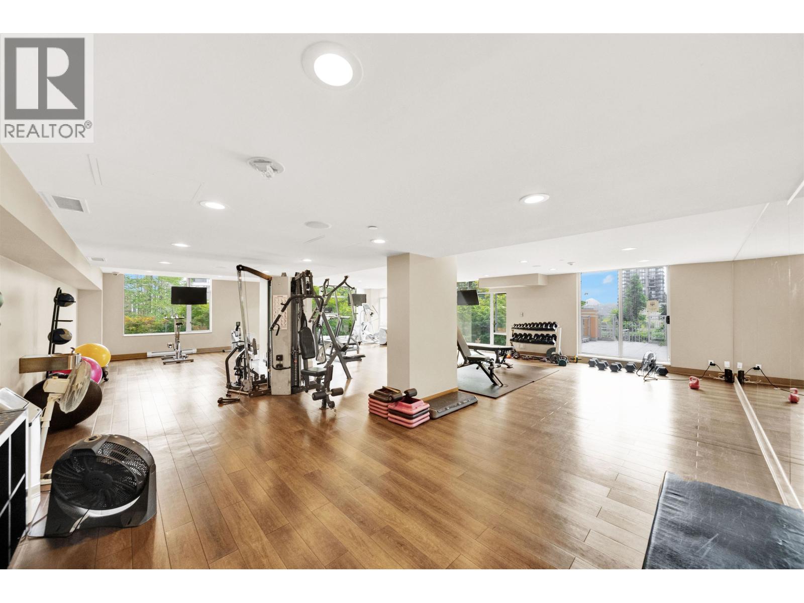 1005 280 Ross Drive, New Westminster, British Columbia  V3L 0C2 - Photo 24 - R3159116