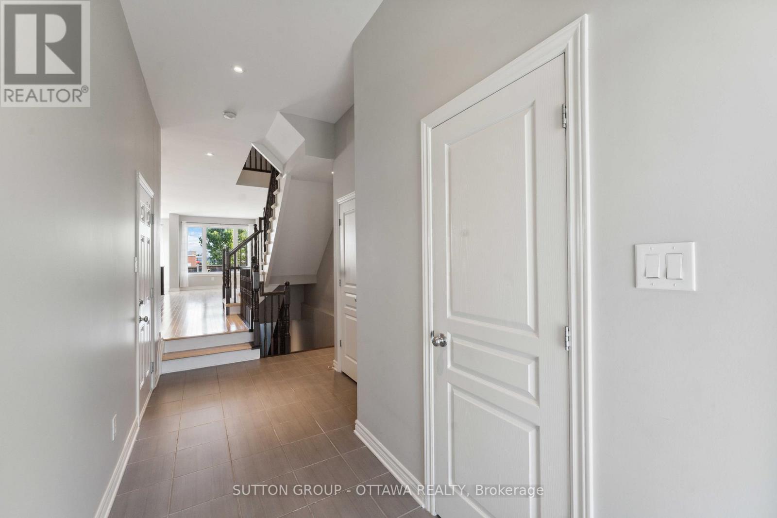136 Mattingly Way, Ottawa, Ontario K4M 0C5 - Photo 2 - X13725758