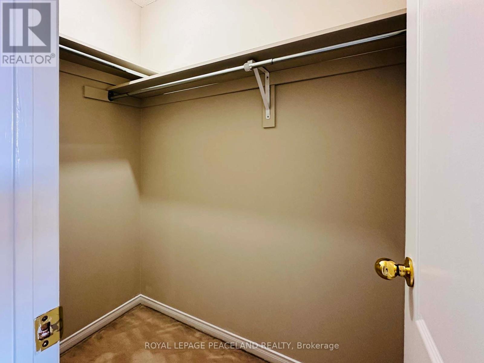 3851 Foxborough Trail, Mississauga, Ontario L5N 7W3 - Photo 17 - W13725750