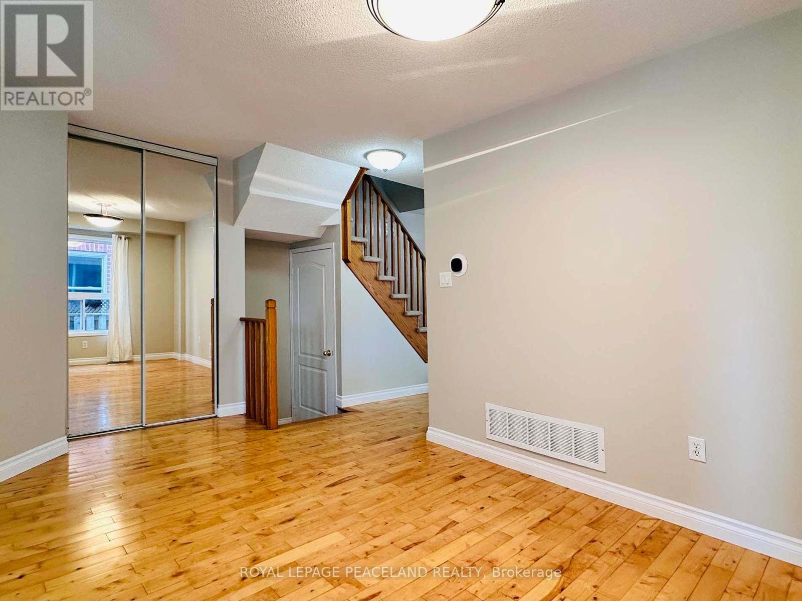 3851 Foxborough Trail, Mississauga, Ontario L5N 7W3 - Photo 5 - W13725750