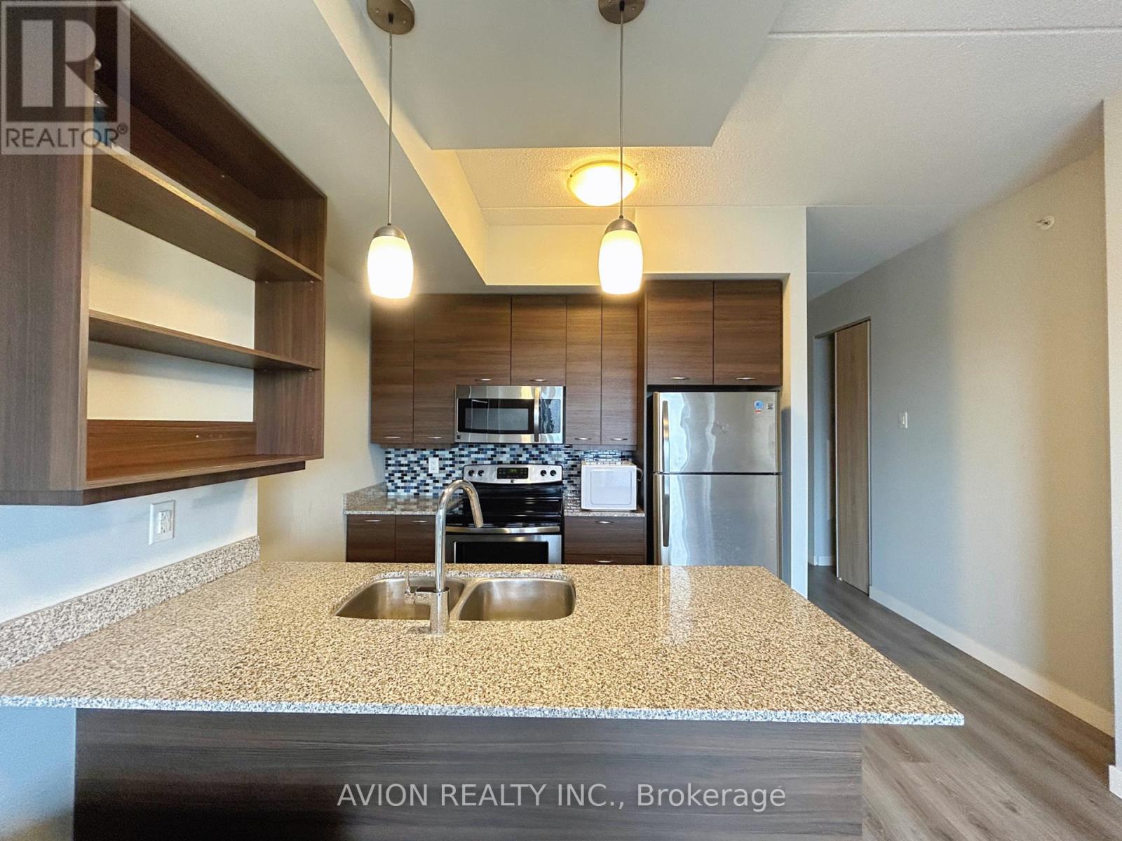606 - 318 Spruce Street, Waterloo, Ontario N2L 0E9 - Photo 3 - X13725752