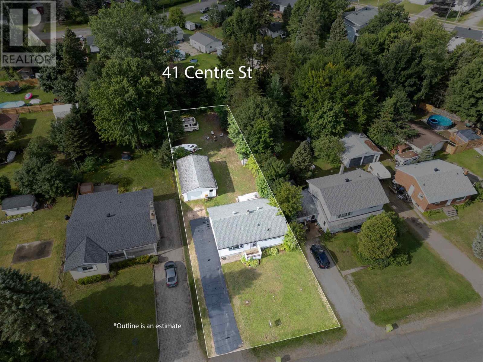 41 Centre St, Sault Ste Marie, Ontario  P6A 4P5 - Photo 2 - SM262302
