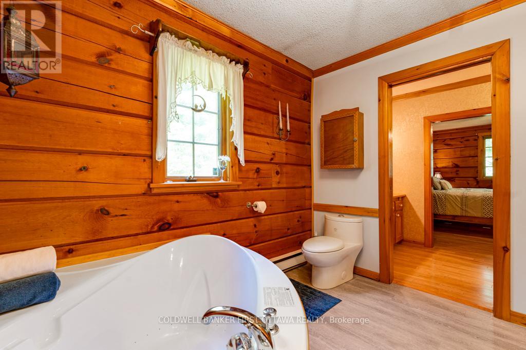 1102 Ebbs Bay Road, Drummond/north Elmsley, Ontario  K7C 0C5 - Photo 18 - X13066972