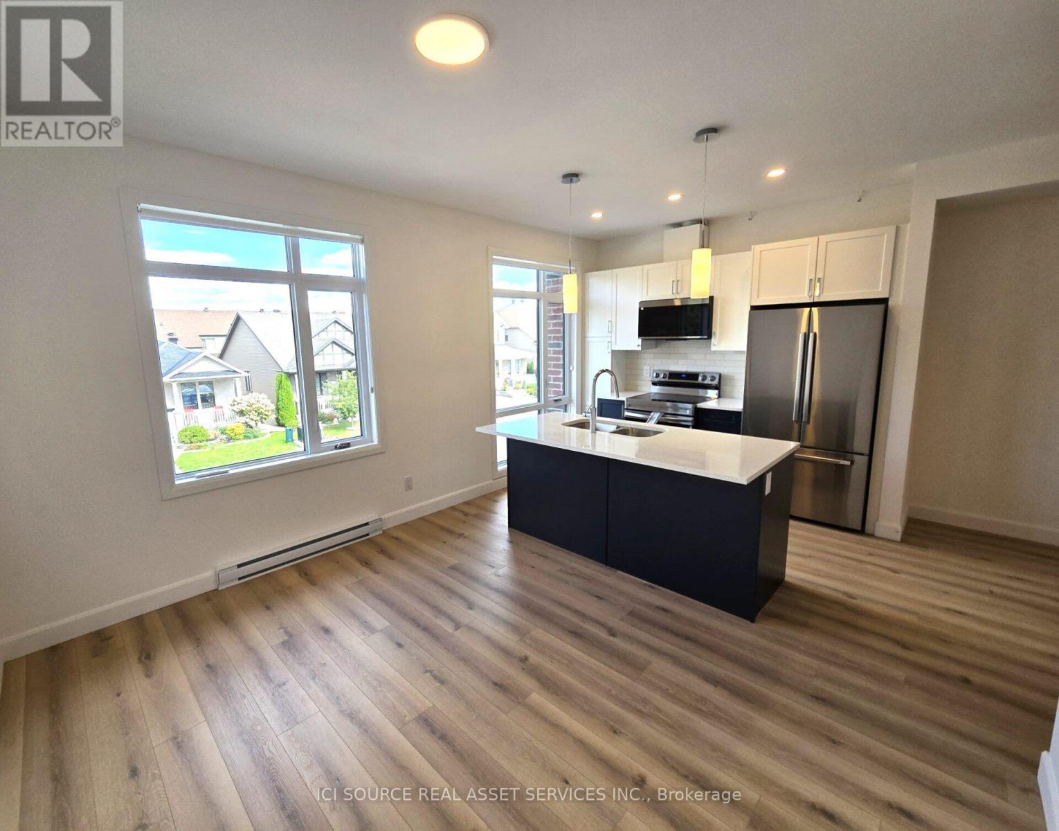 Main Floor - 873 Contour Street, Ottawa, Ontario  K1W 0G6 - Photo 2 - X13694650