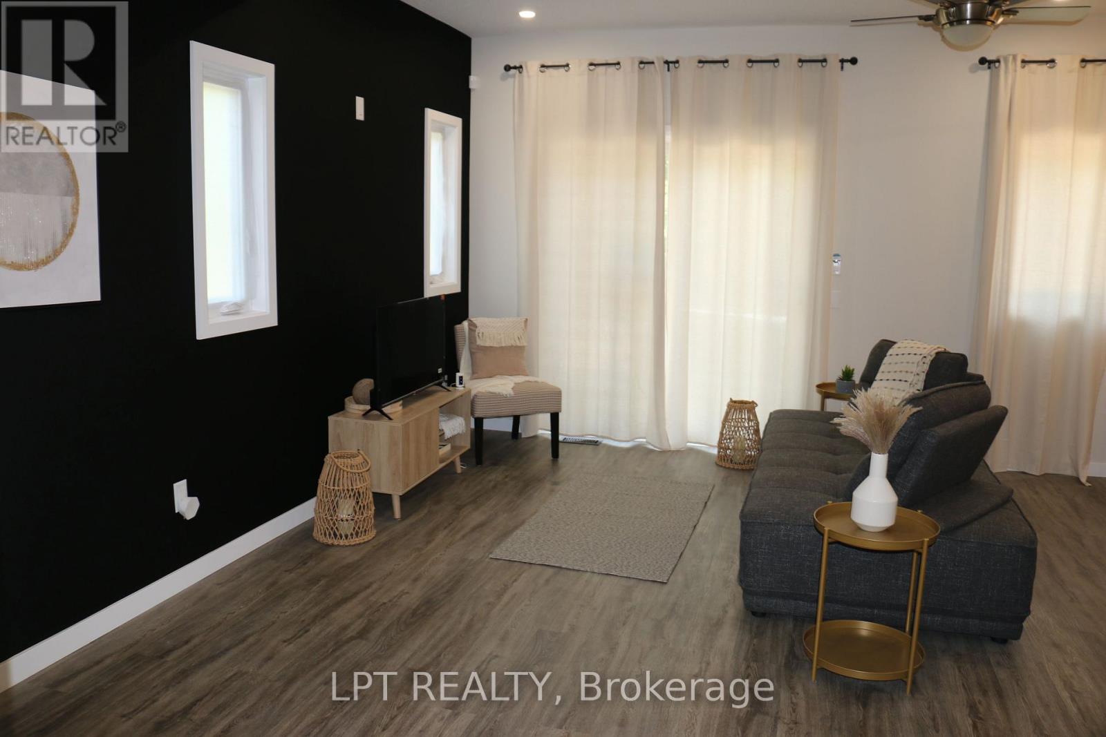 105 King Street E, Chatham-Kent, Ontario  N7M 3N1 - Photo 7 - X13715282
