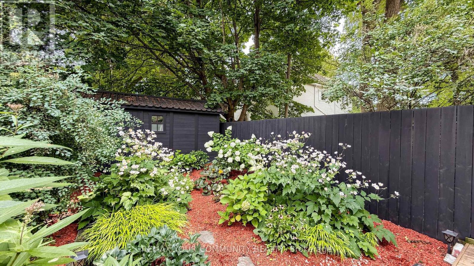 149 Jones Avenue N, Toronto, Ontario  M4M 3A2 - Photo 32 - E13722432