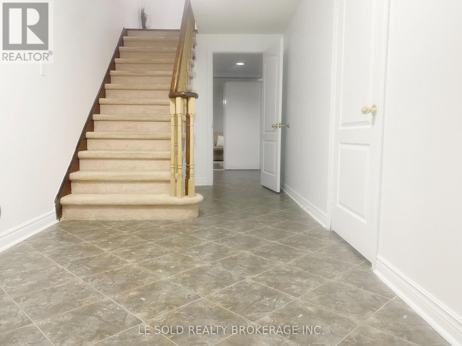 76 Larratt Lane, Richmond Hill, Ontario L4C 0E2 - Photo 30 - N13725812