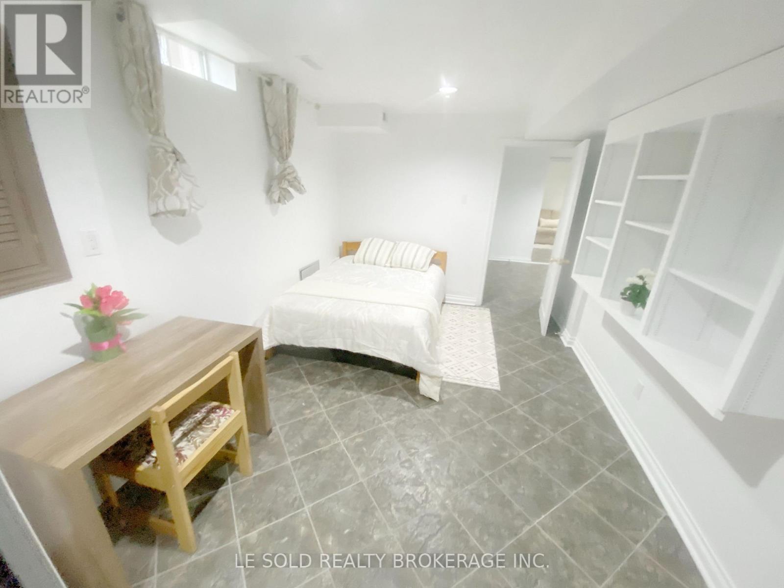 76 Larratt Lane, Richmond Hill, Ontario L4C 0E2 - Photo 36 - N13725812