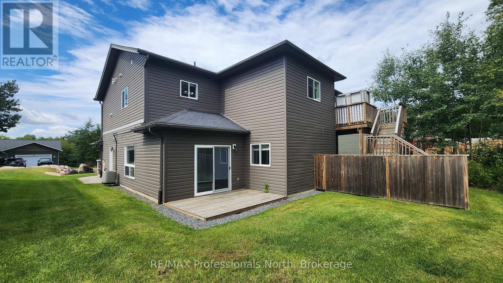 33 Goodwin Drive, Huntsville, Ontario  P1H 2R3 - Photo 4 - X13713878
