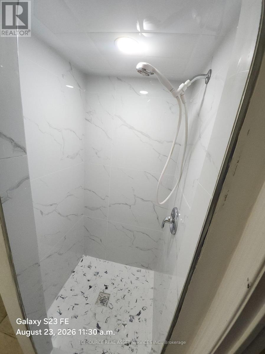 8 Talbot Road, Toronto, Ontario  M2N 2S9 - Photo 17 - C13725824