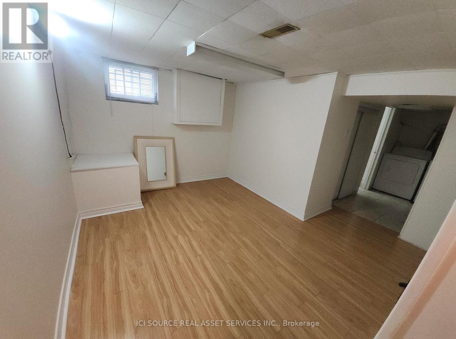 8 Talbot Road, Toronto, Ontario  M2N 2S9 - Photo 6 - C13725824