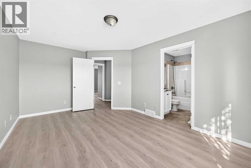15 Prestwick Place SE, Calgary, Alberta  T2Z 4P4 - Photo 12 - A2339912