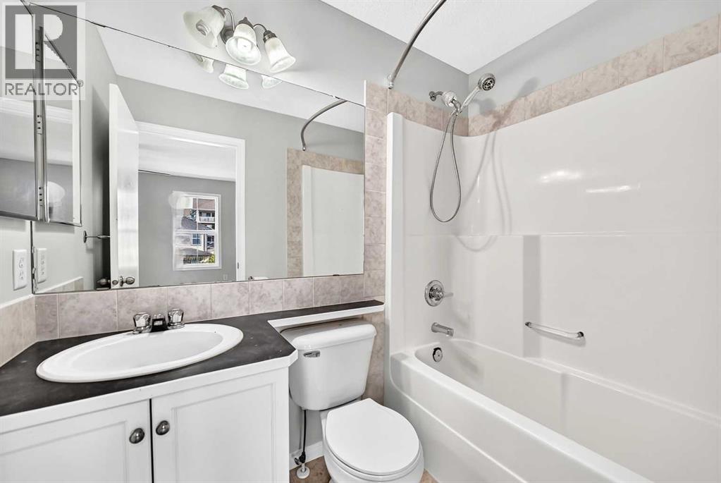 15 Prestwick Place SE, Calgary, Alberta  T2Z 4P4 - Photo 11 - A2339912