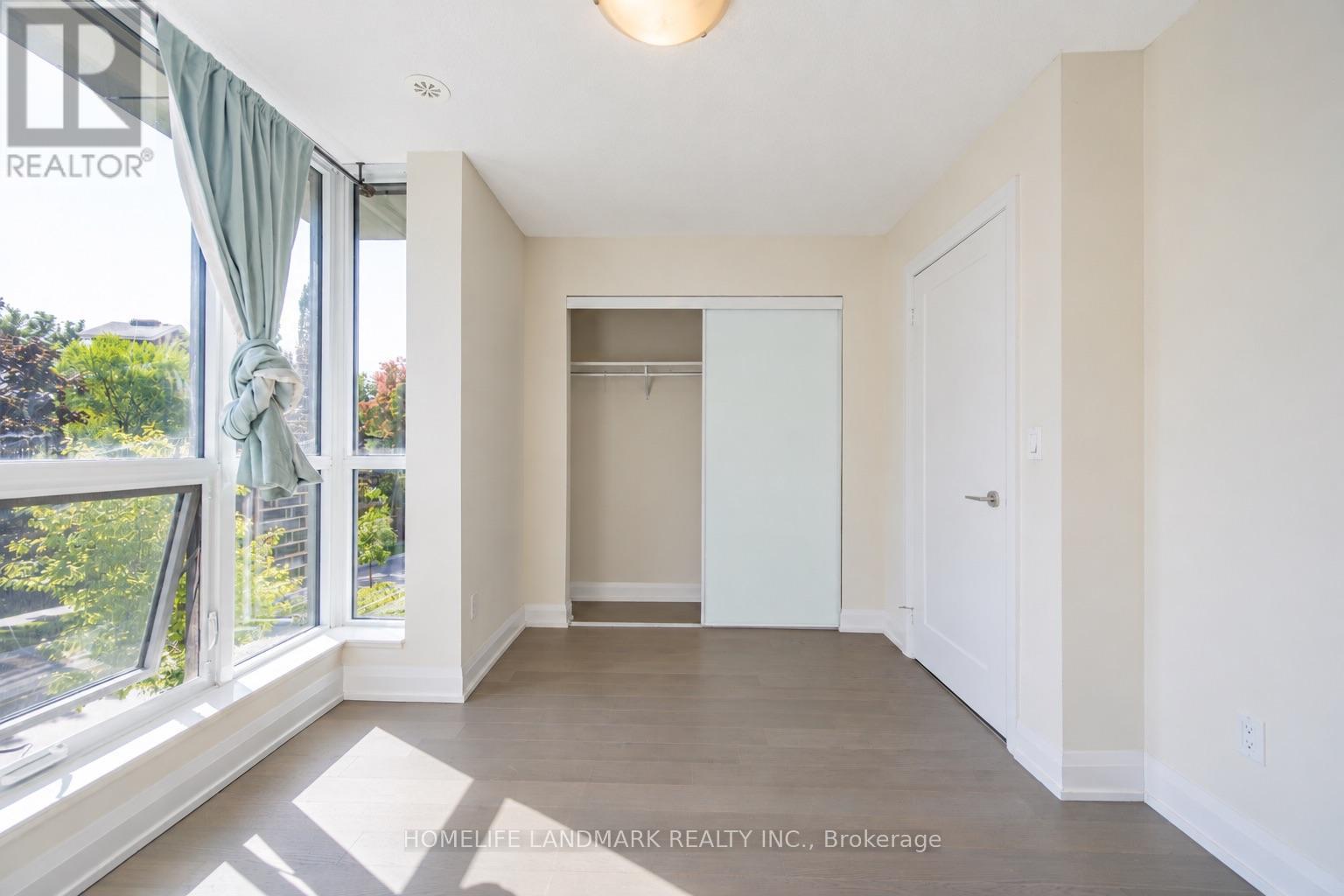 Th12 - 18 Graydon Hall Drive, Toronto, Ontario  M3A 0A4 - Photo 12 - C13708564