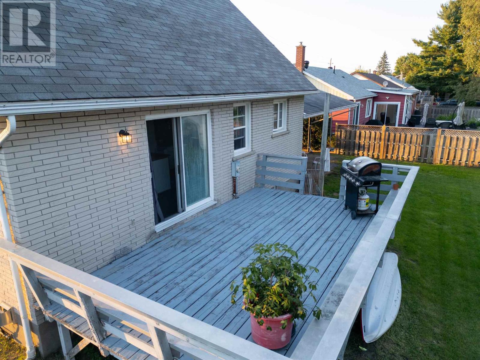 190 Woodward Ave, Blind River, Ontario  P0R 1B0 - Photo 35 - SM262369