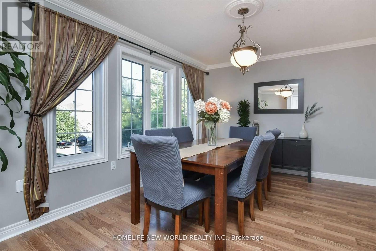 32 Smith Street, Bradford West Gwillimbury, Ontario  L3Z 3C9 - Photo 7 - N13725850