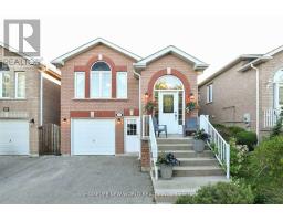 32 SMITH STREET, Bradford West Gwillimbury, Ontario