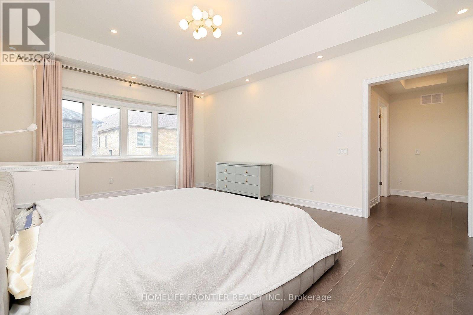 8 Planet Street, Richmond Hill, Ontario  L4C 4V8 - Photo 14 - N13725856