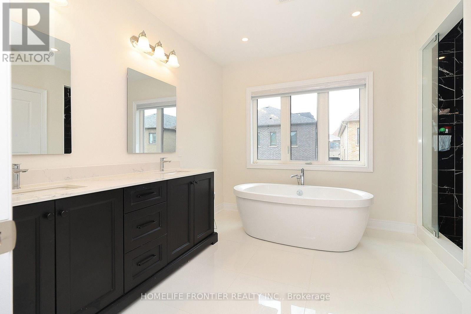 8 Planet Street, Richmond Hill, Ontario  L4C 4V8 - Photo 15 - N13725856