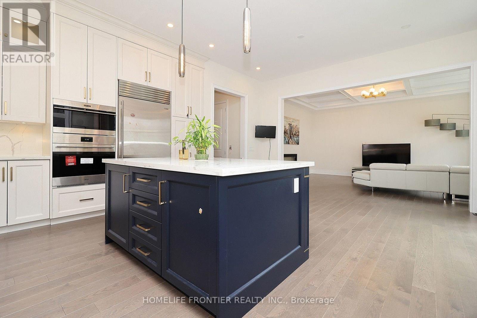 8 Planet Street, Richmond Hill, Ontario  L4C 4V8 - Photo 7 - N13725856