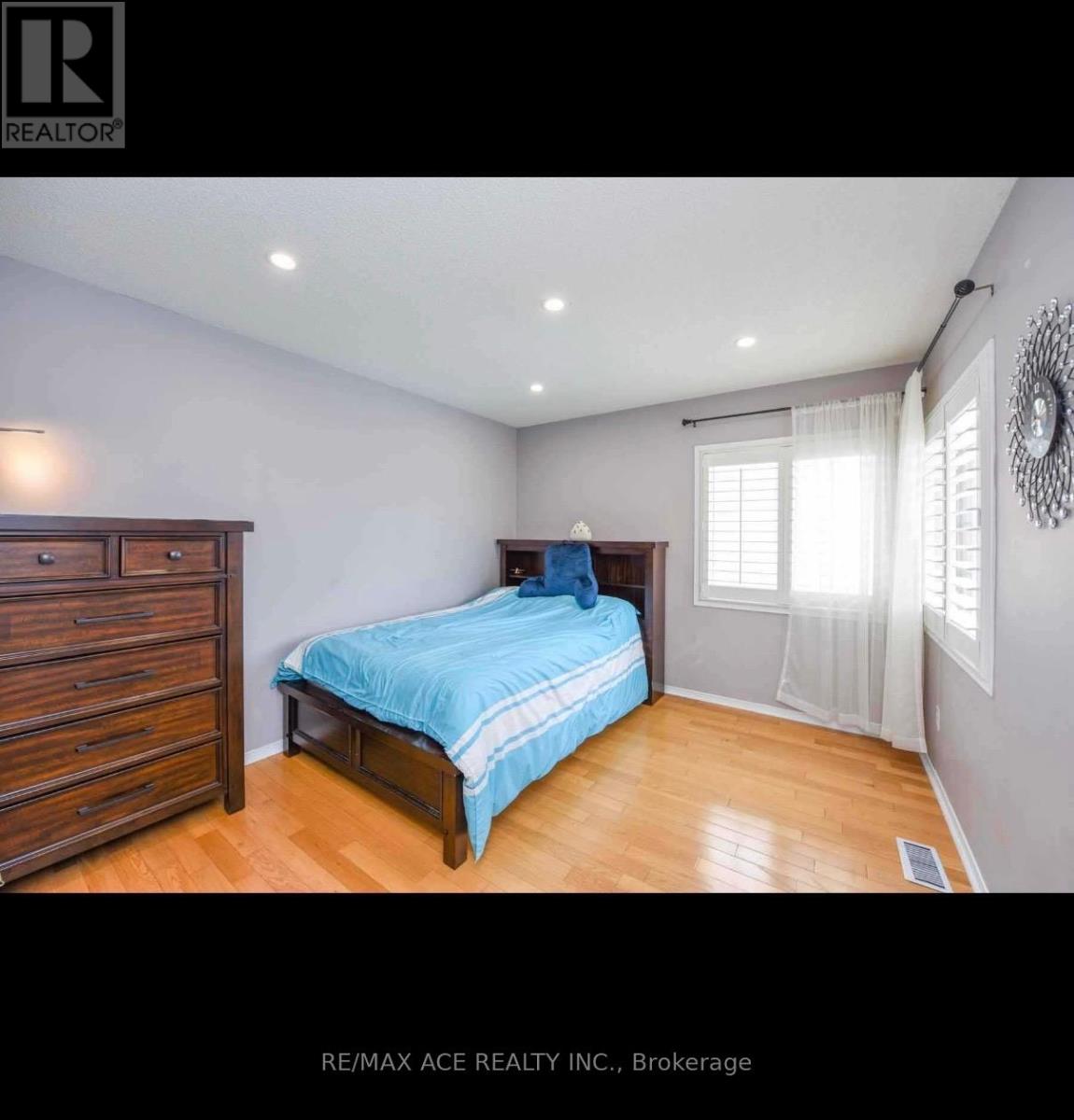 Main - 1079 Bluehorn Boulevard, Mississauga, Ontario  L5V 2J9 - Photo 19 - W13725860