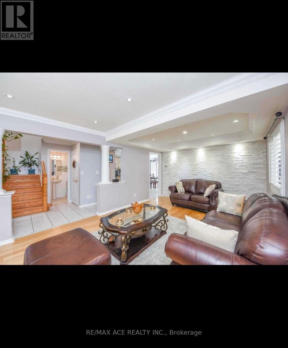 Main - 1079 Bluehorn Boulevard, Mississauga, Ontario  L5V 2J9 - Photo 23 - W13725860