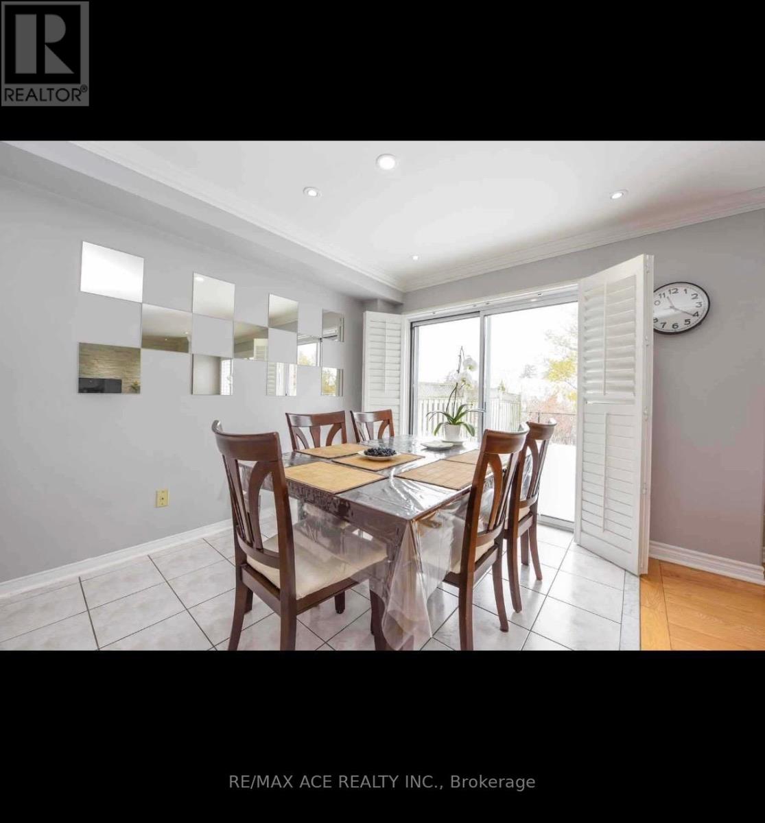 Main - 1079 Bluehorn Boulevard, Mississauga, Ontario  L5V 2J9 - Photo 6 - W13725860