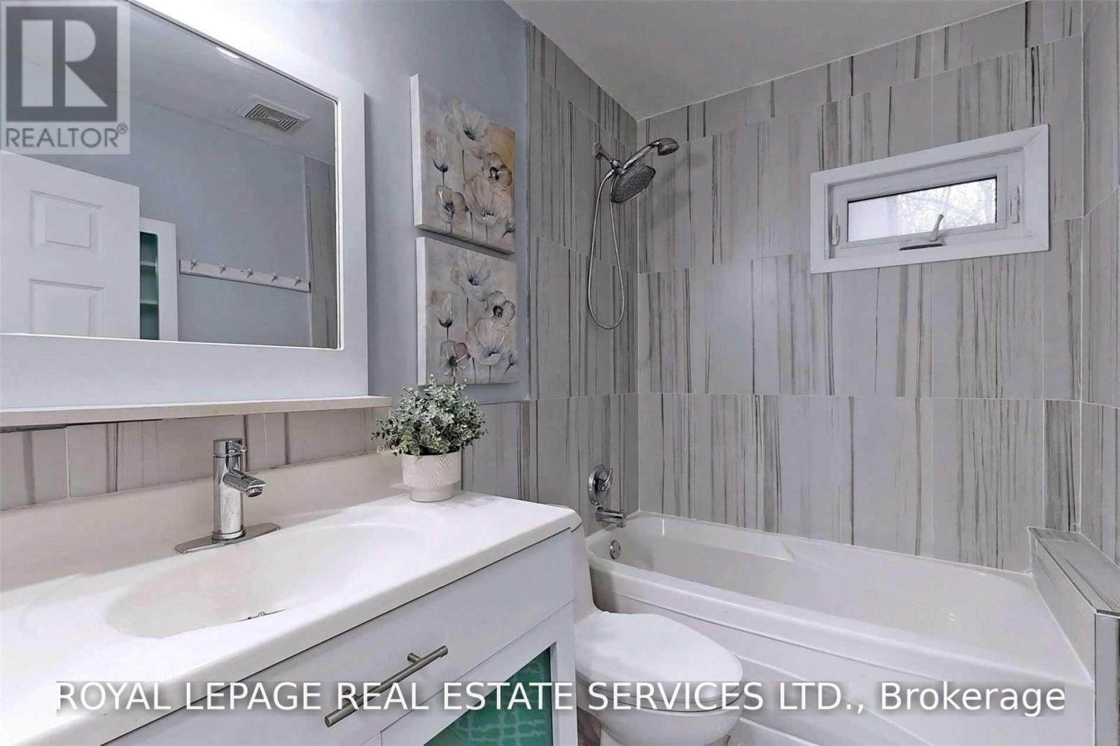 27 Normandy Boulevard, Halton Hills, Ontario L7G 1V9 - Photo 11 - W13725786
