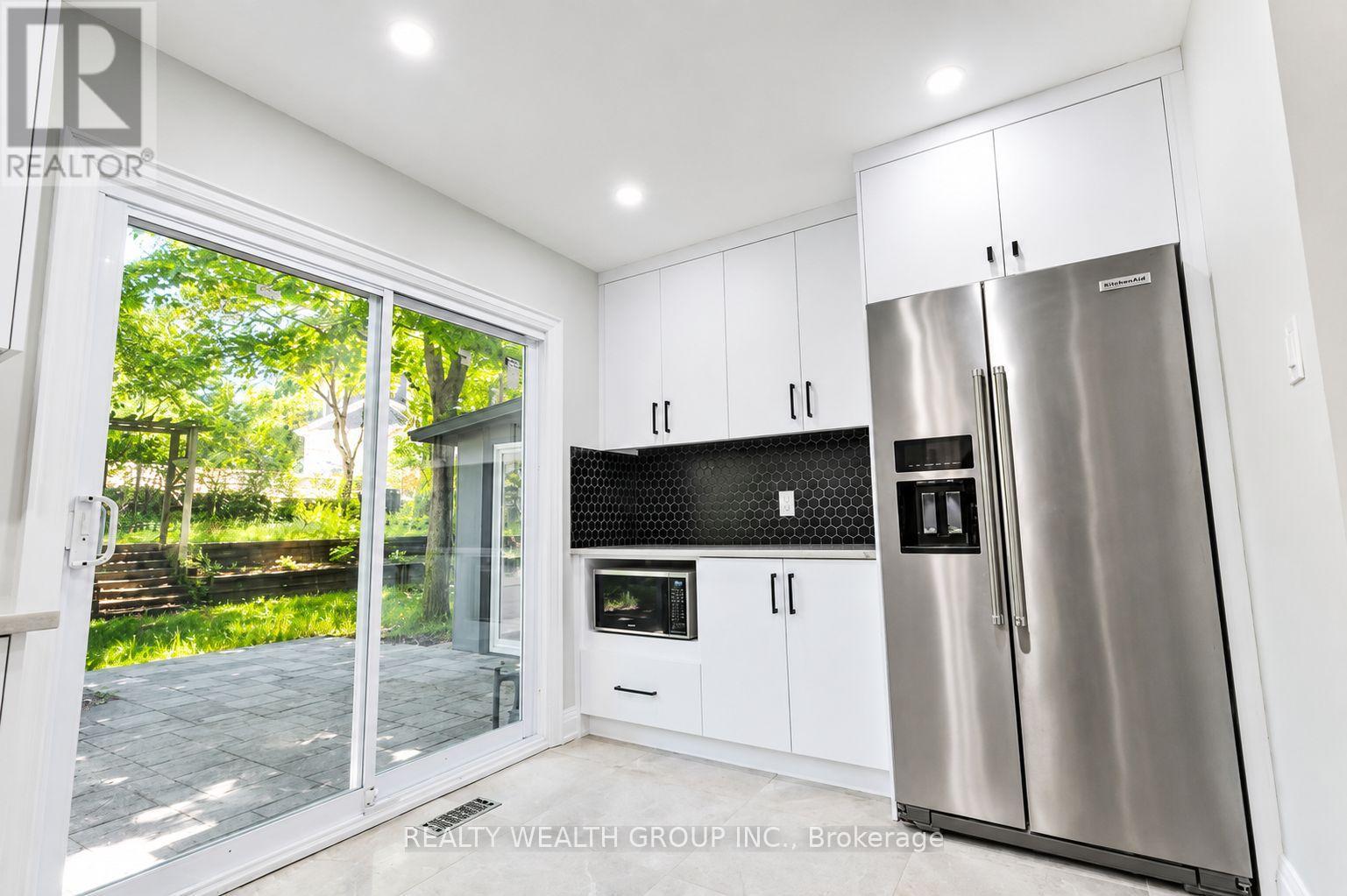 264 Shakespeare Drive, Waterloo, Ontario  N2L 2T6 - Photo 10 - X13725854
