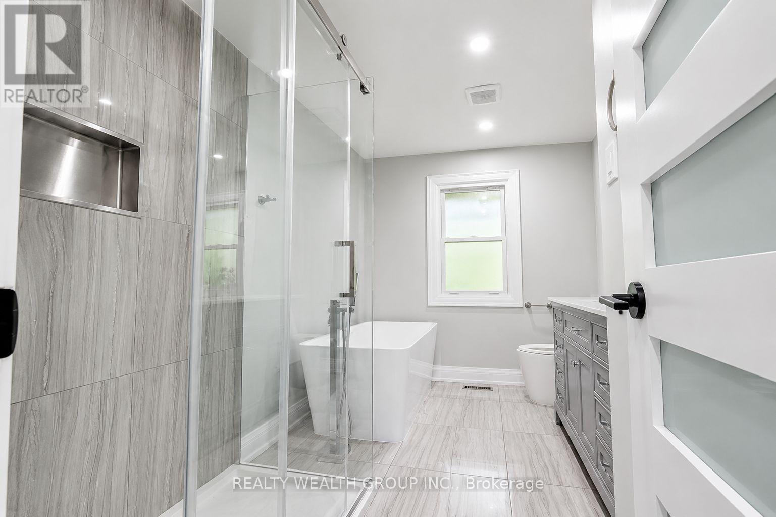 264 Shakespeare Drive, Waterloo, Ontario  N2L 2T6 - Photo 13 - X13725854