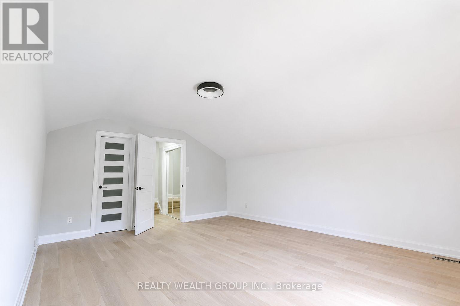 264 Shakespeare Drive, Waterloo, Ontario  N2L 2T6 - Photo 19 - X13725854